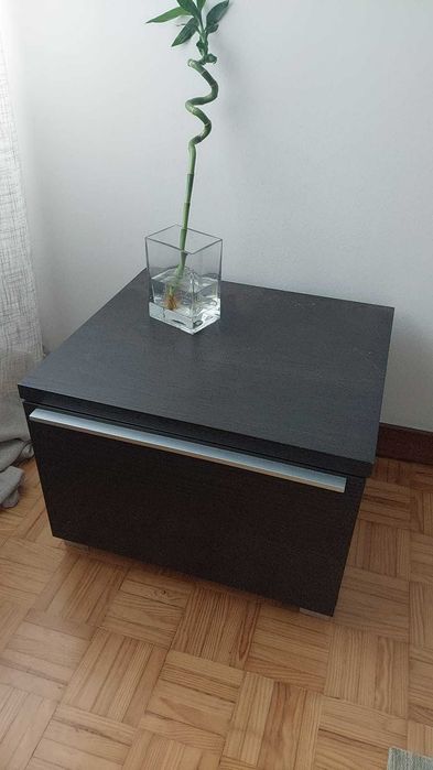 Mobilia de Quarto AREA(WENGUE) - EM BOM ESTADO