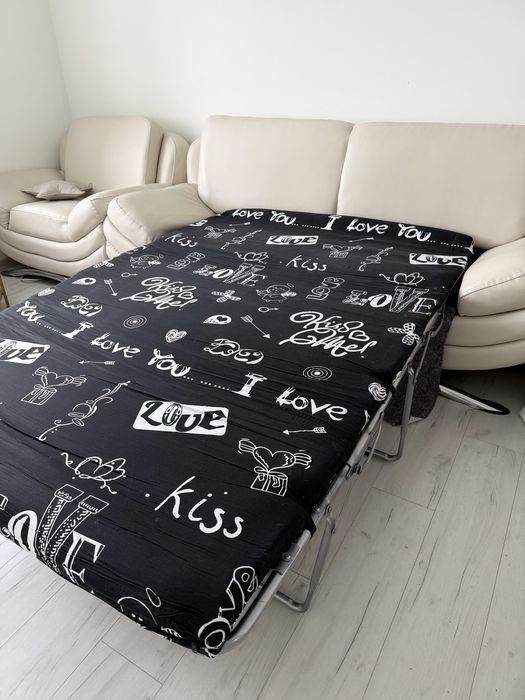 Комплект меблів Диван та два крісла