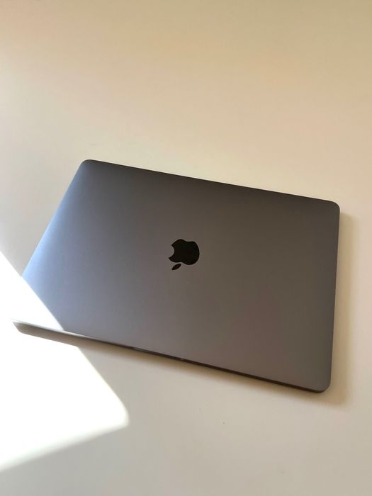 MacBook Pro touchbar446479336284497920