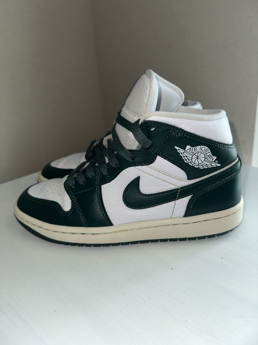 Nike Air Jordan 1 Mid, оригинал.