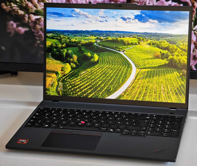 Laptop Lenovo T16 i5/ 16/ SSD 512+320/ 16" IPS WUXGA/ Thunderbolt 4/ W11/ dowóz gratis