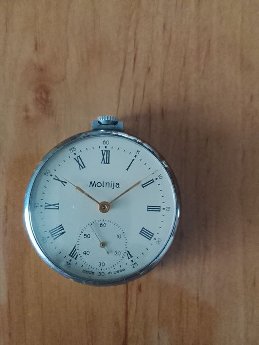 Starodawny kieszonkowy zegarek Molnija