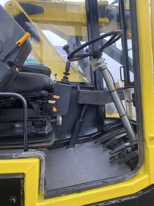 Погрузчик -экскаватор