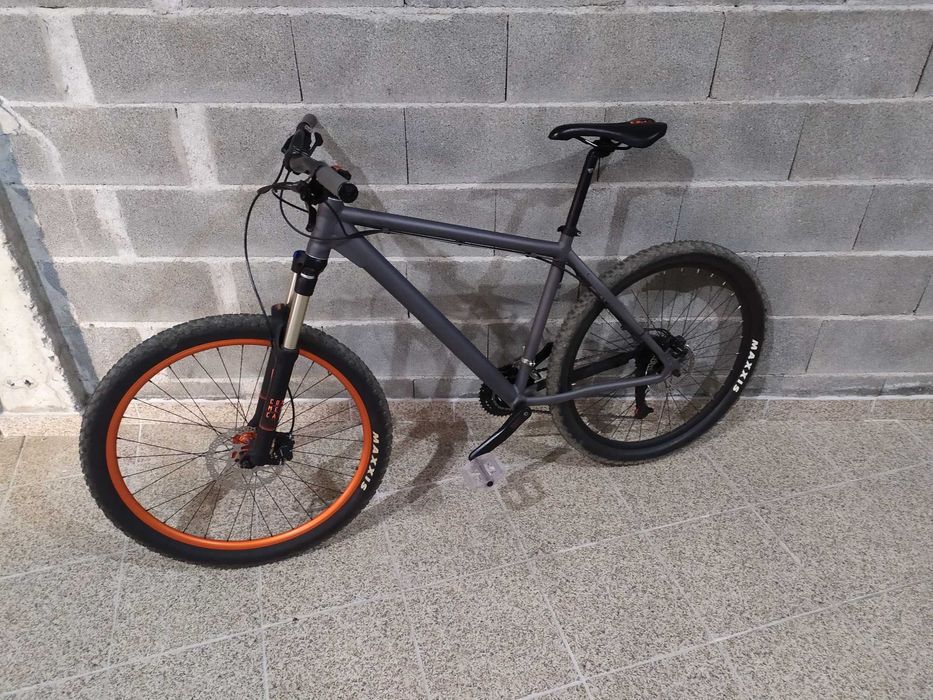Bicicleta hardtail Berg/Commencal