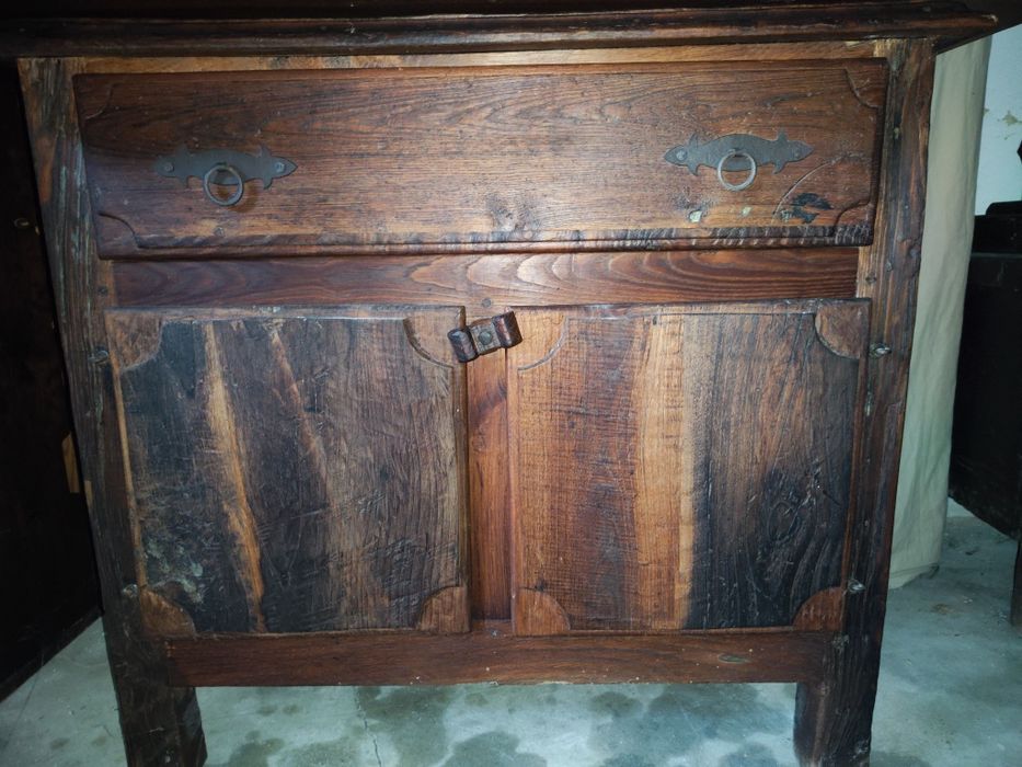 Móvel de televisão/ Cómoda