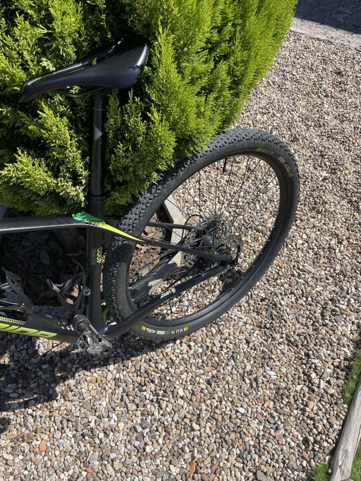 Bicicleta BTT Merida Big Nine roda 29 em Corbono.