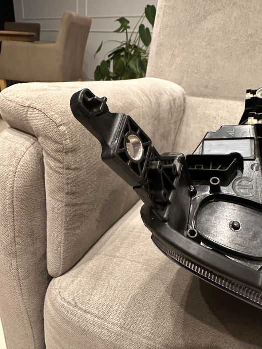 Lampa Peugeot Traveller III Lift expert