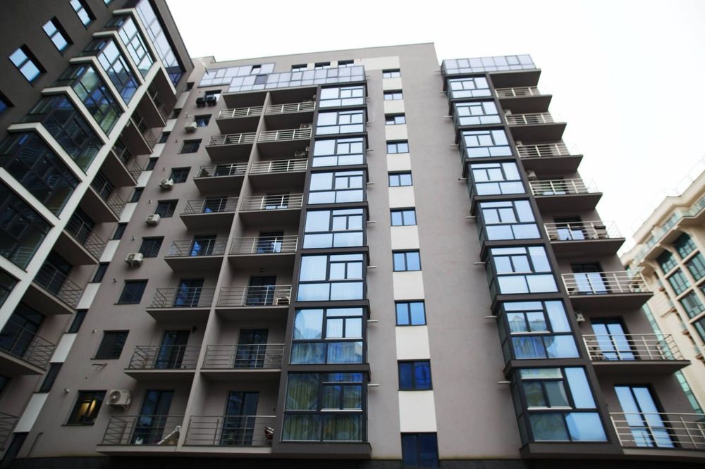 Озеро! Парк! Центр! 
Стильна двохстороння квартира біля озера