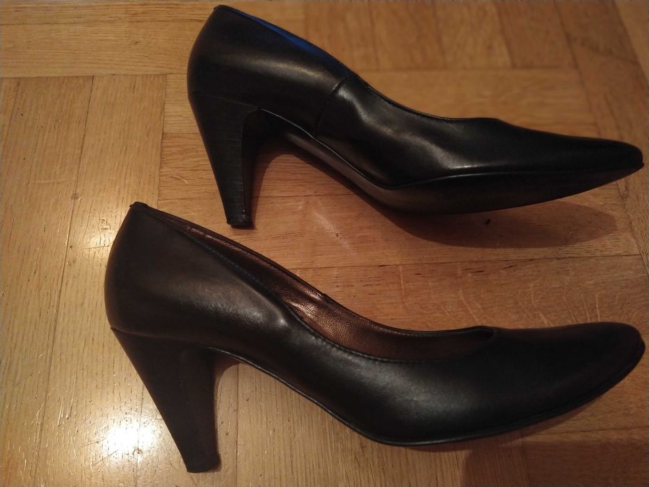 Eleganckie klasyczne czółenka