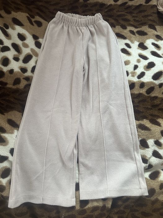 Штанішки легкі на весну на теплу зиму