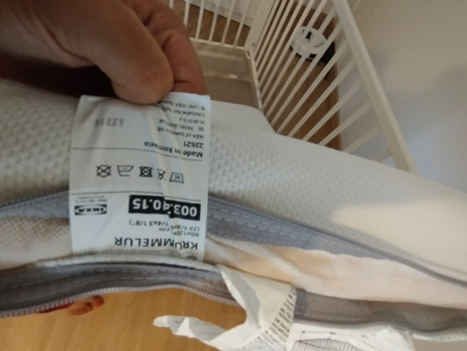 Berço IKEA GULLIVER + colchão KRUMMELUR + revestimento LENAST