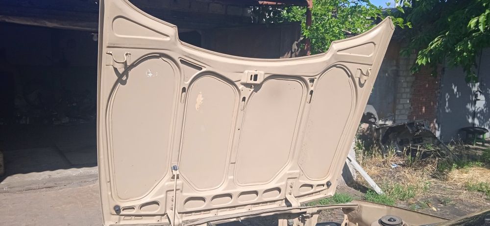 Капот Таврия 1102