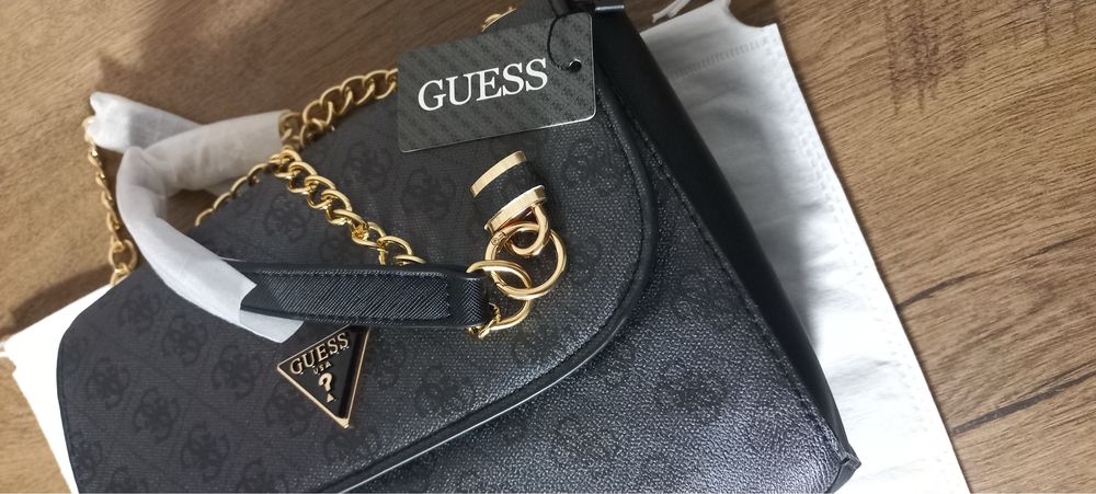 Сумка guess женская гес через плечо большая с бирками