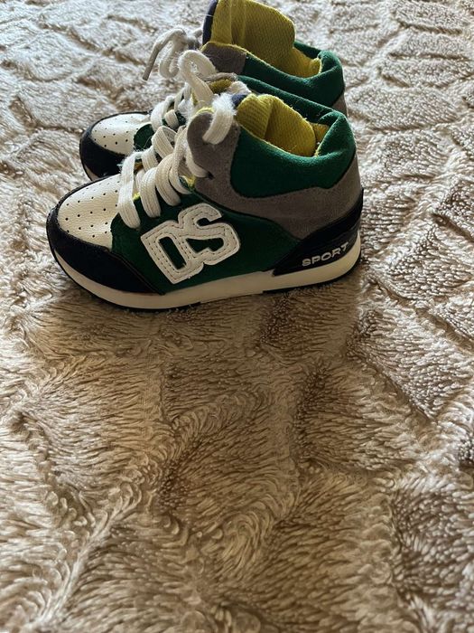 Продам детская обувь