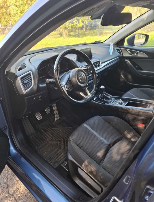 Mazda 3 hatchback. Skyactive 2.0 120 KM. Polski salon.