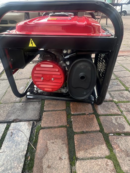 Продам генератор на 6.5квт Срочная Продажа!