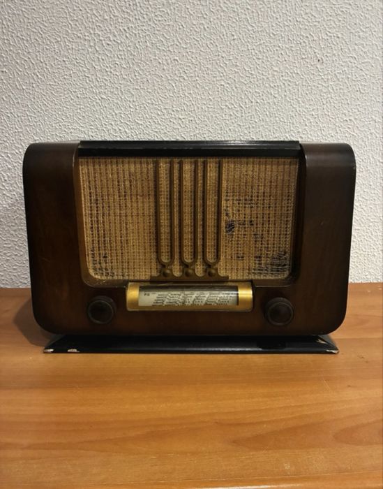 Radio vintage anos 40