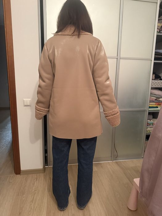 Продам полупальто ( дубленка) теплое, размер. 48-50