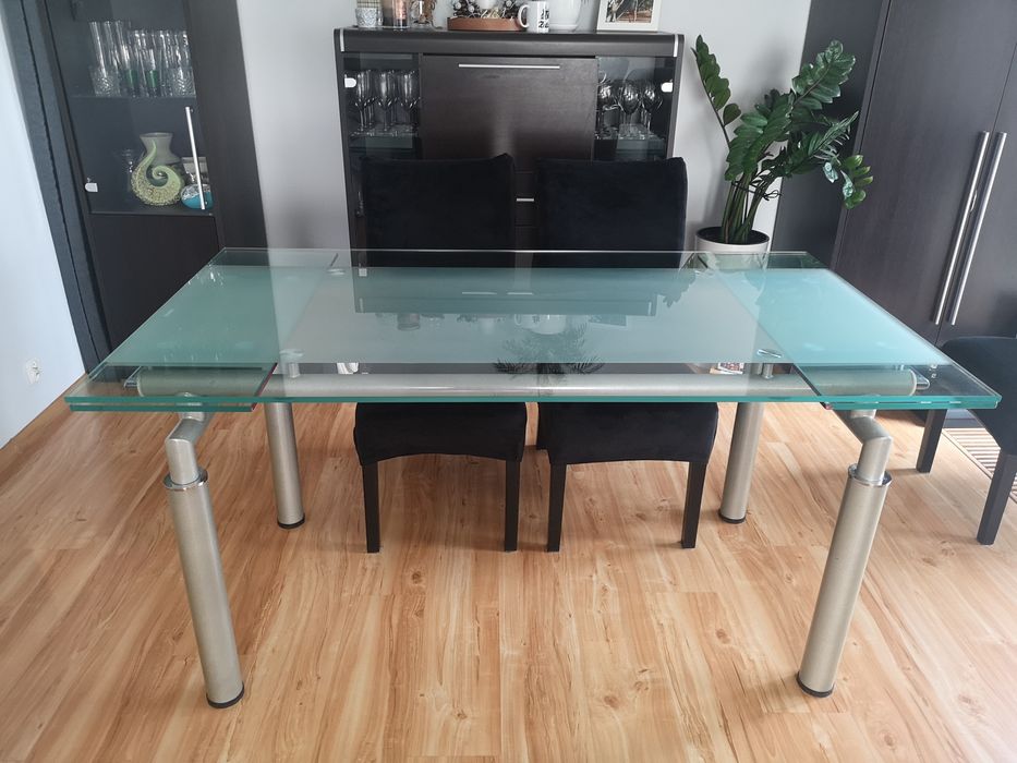 Stół szklany  do salonu