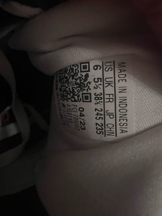 Buty sportowe adidas