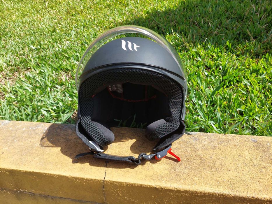 Capacete MT Helmets