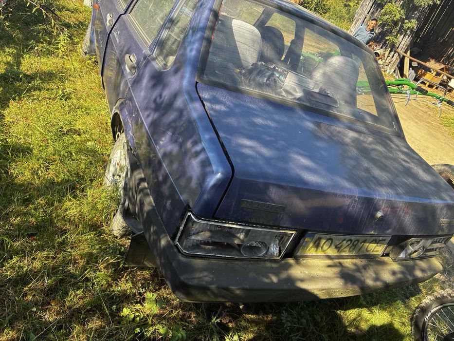 Продам ваз 21099 на запчасті машина не на ходу