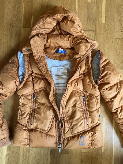 Куртка пуховик  с отстегиваюшимися рукавами, размер L