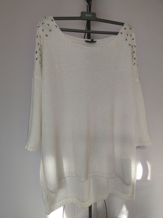 Джемпер, свитер бевый оверсайз с заклёпками