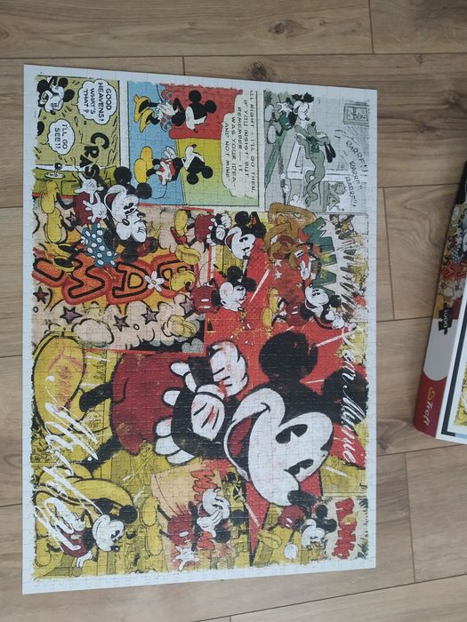 Ułożone puzzle 1000 elementów