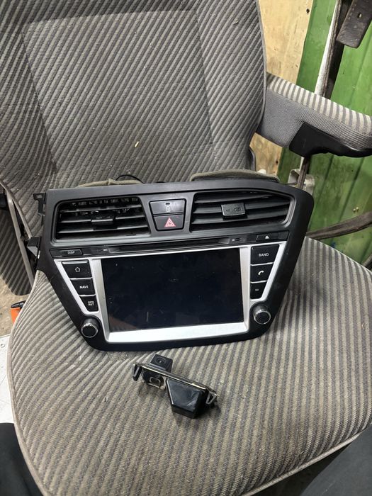 Radio hyundai i20 ii 2014- android ramka i10 HY062 kamera cofania instalacja