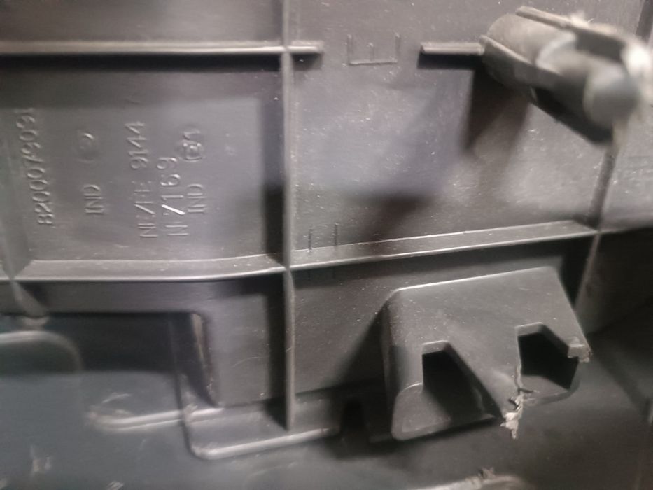 Apoio de Braço RENAULT MEGANE II - 8200079091