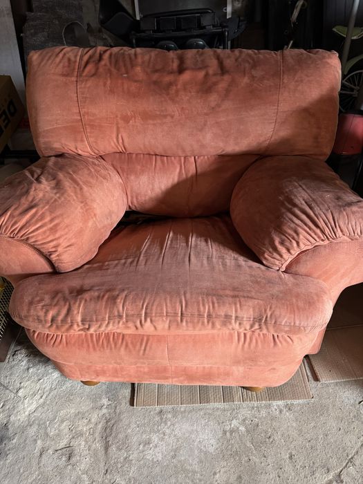 Диван і два крісла