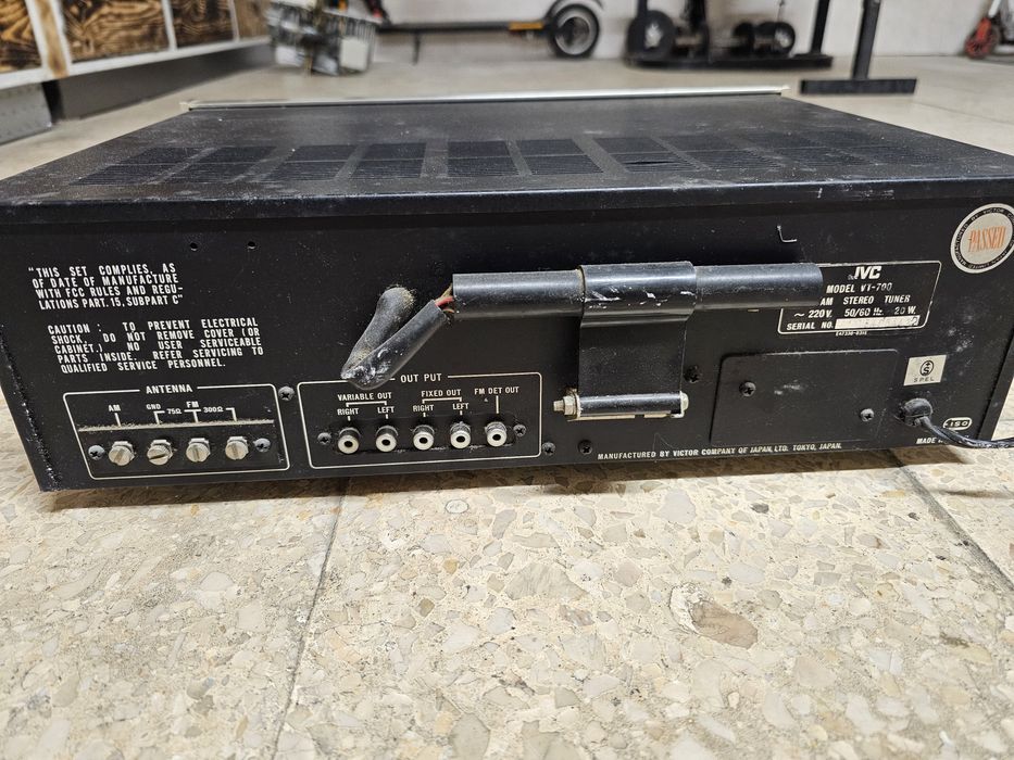 Radio jvc antigo