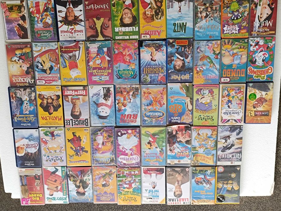 48 Cassetes VHS diversas