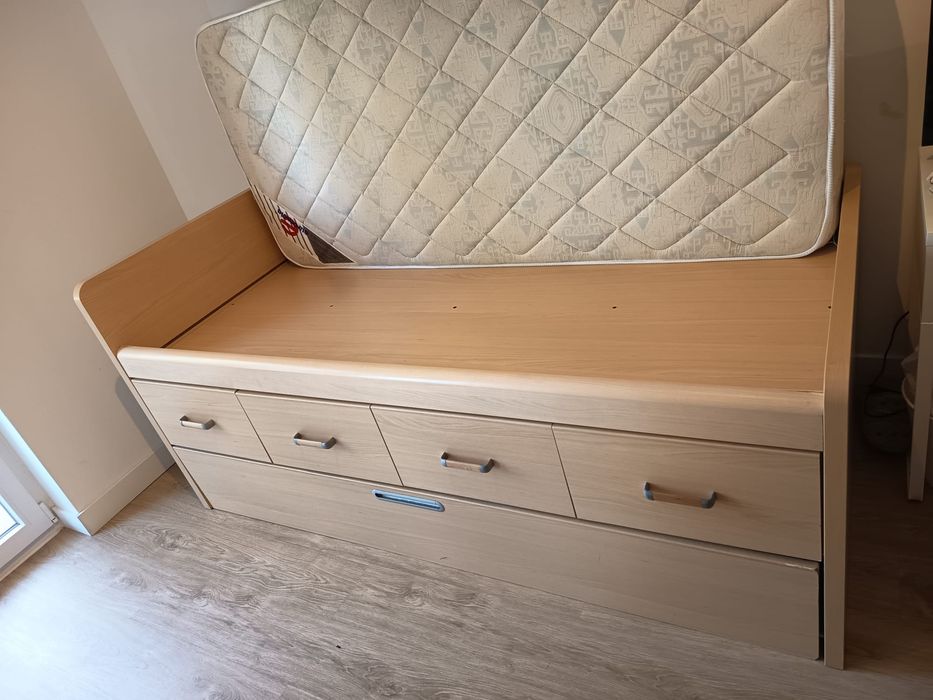 Cama single Dicarmo com gavetas