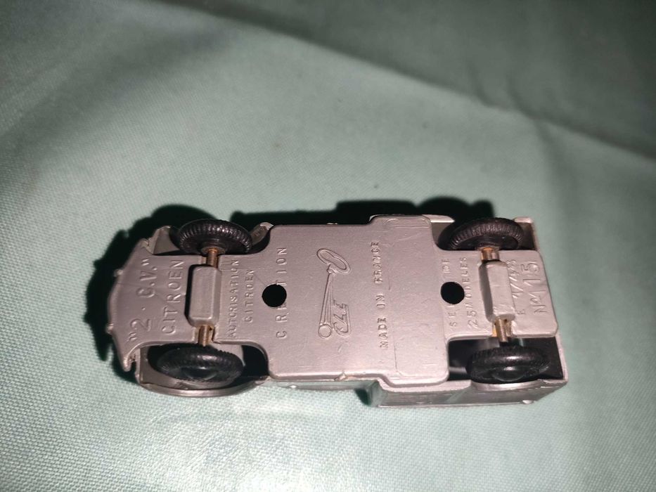 Miniatura Citroen marca Cle