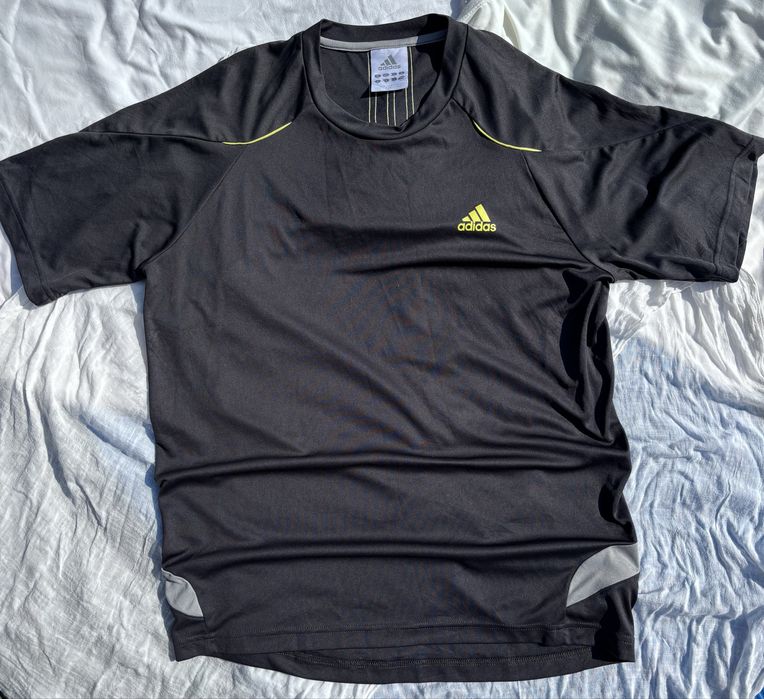 Футболка adidas чоловіча
