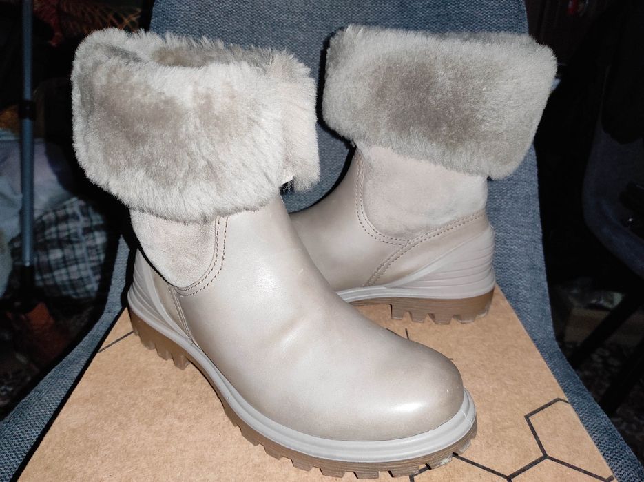 Продам черевики р. 40 зимові ECCO оригінал