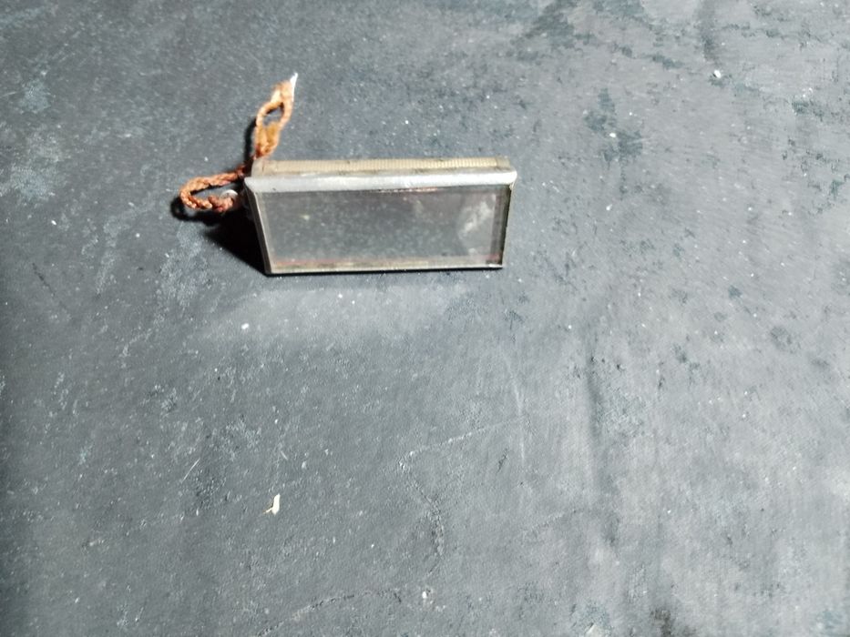 Stara szminka grawerowana