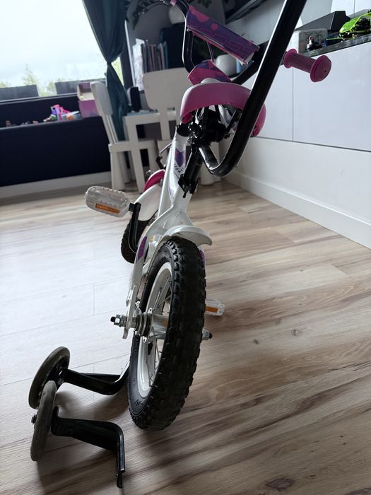 Rower dziewczęcy KROSS Maya – idealny dla małej rowerzystki!