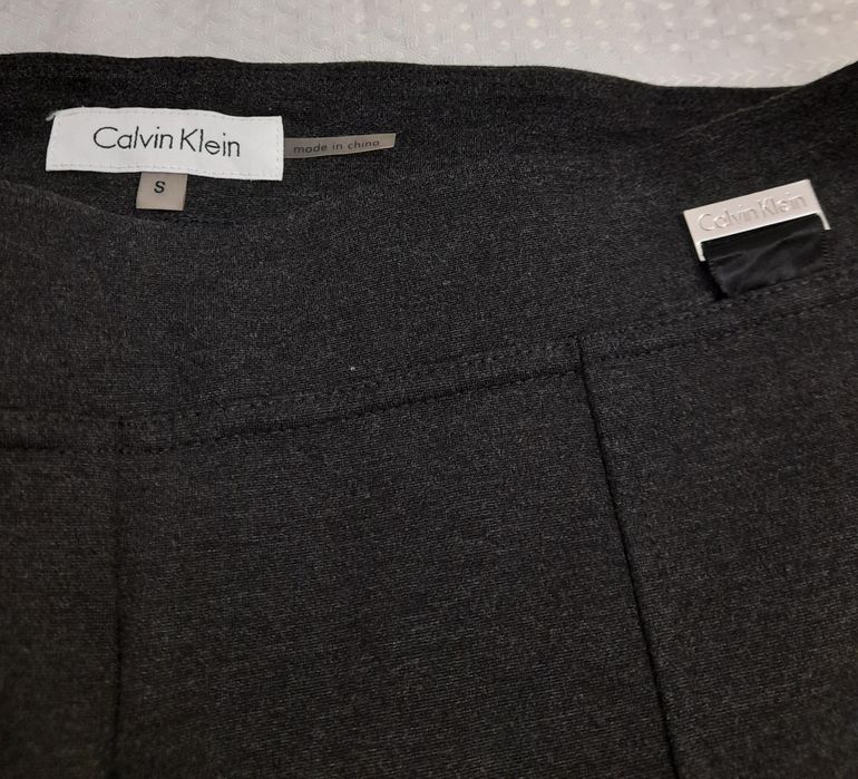 Calça Calvin Klein original