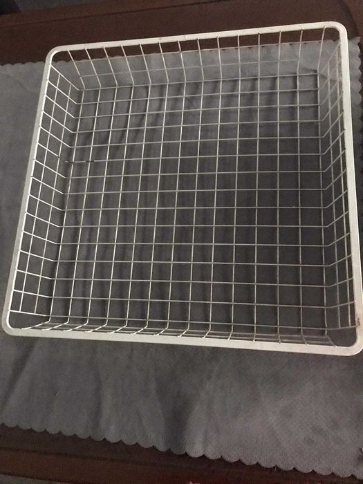 Cesto em arame - branco - Elfa