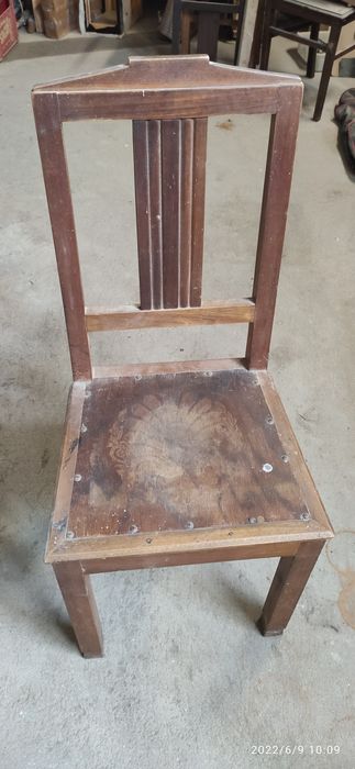 Cadeiras - 4 idênticas