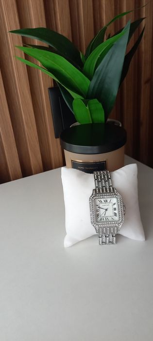 Relógio prateado Cartier