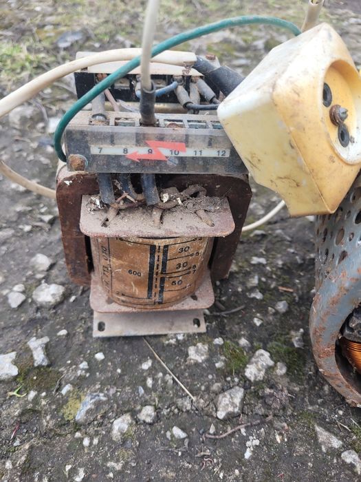 ЛАТР лабораторный трансформатор