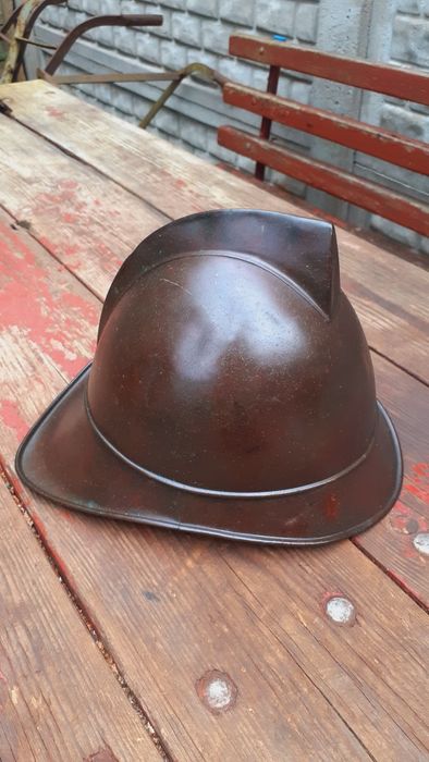 Hełm strażacki przedwojenny z mosiądzu bardzo ładny stan do nagrań fil