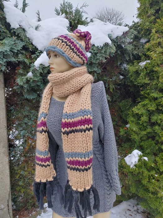 Czapka i szalik ręcznie robione z merynosa