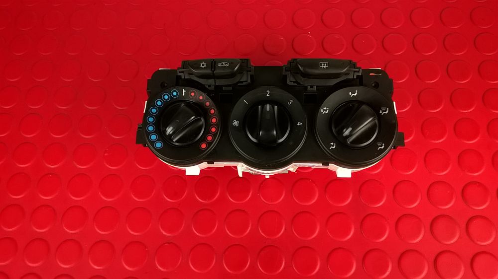 Botão Sofagem / Climatronic - OPEL CORSA E (X15)