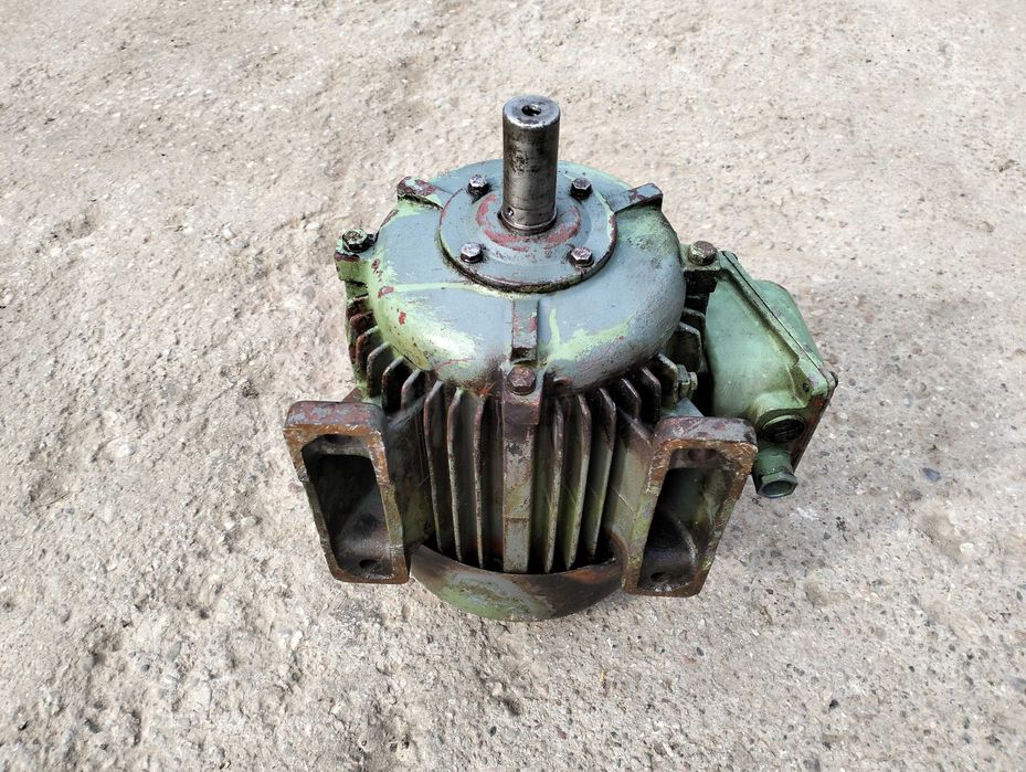 Silnik elektryczny 2,2 kw 945 obr/min LOHER