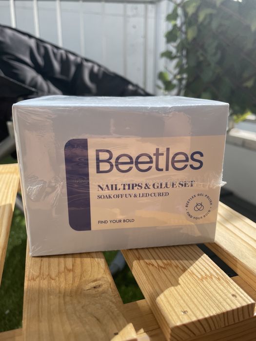 Kit com 500 unhas de gel , lampada UV e cola